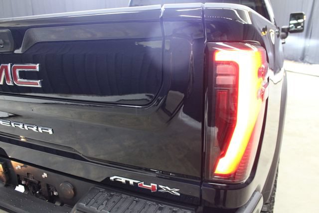 Used 2025 GMC Sierra 2500 AT4X AWD/4WD image 55