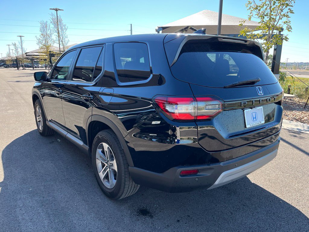 Certified 2025 Honda Pilot EX-L image 6