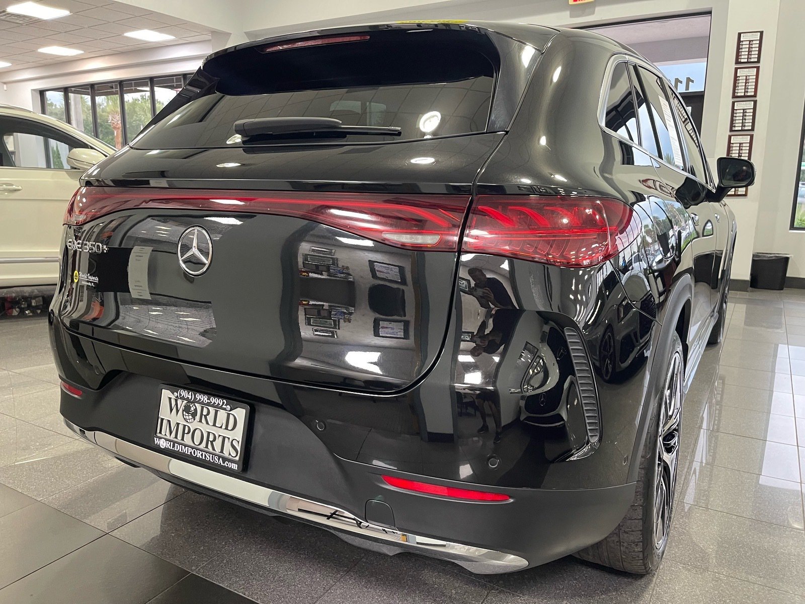 Used 2024 Mercedes-Benz EQE 350+ SUV image 18