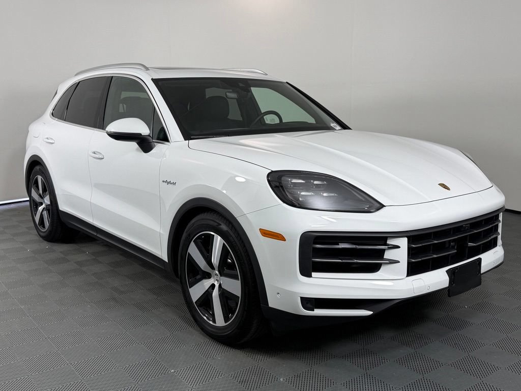 Certified 2026 Porsche Cayenne E-Hybrid AWD/4WD image 9