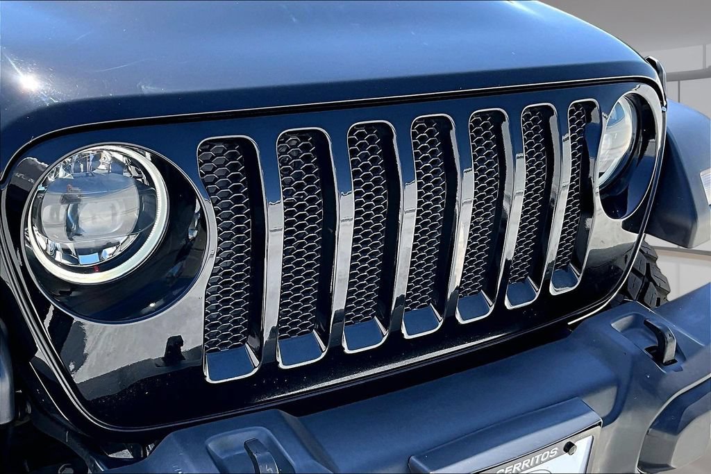 Used 2023 Jeep Wrangler Sport AWD/4WD image 31