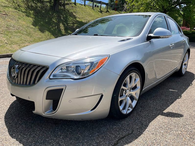 Used 2017 Buick Regal GS w/ Driver Confidence Package #1 AWD/4WD image 33