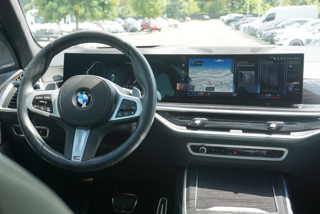 Used 2023 BMW X7 xDrive40i w/ Executive Package AWD/4WD image 30