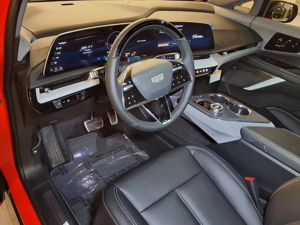 New 2026 Cadillac Optiq Sport 1 image 15