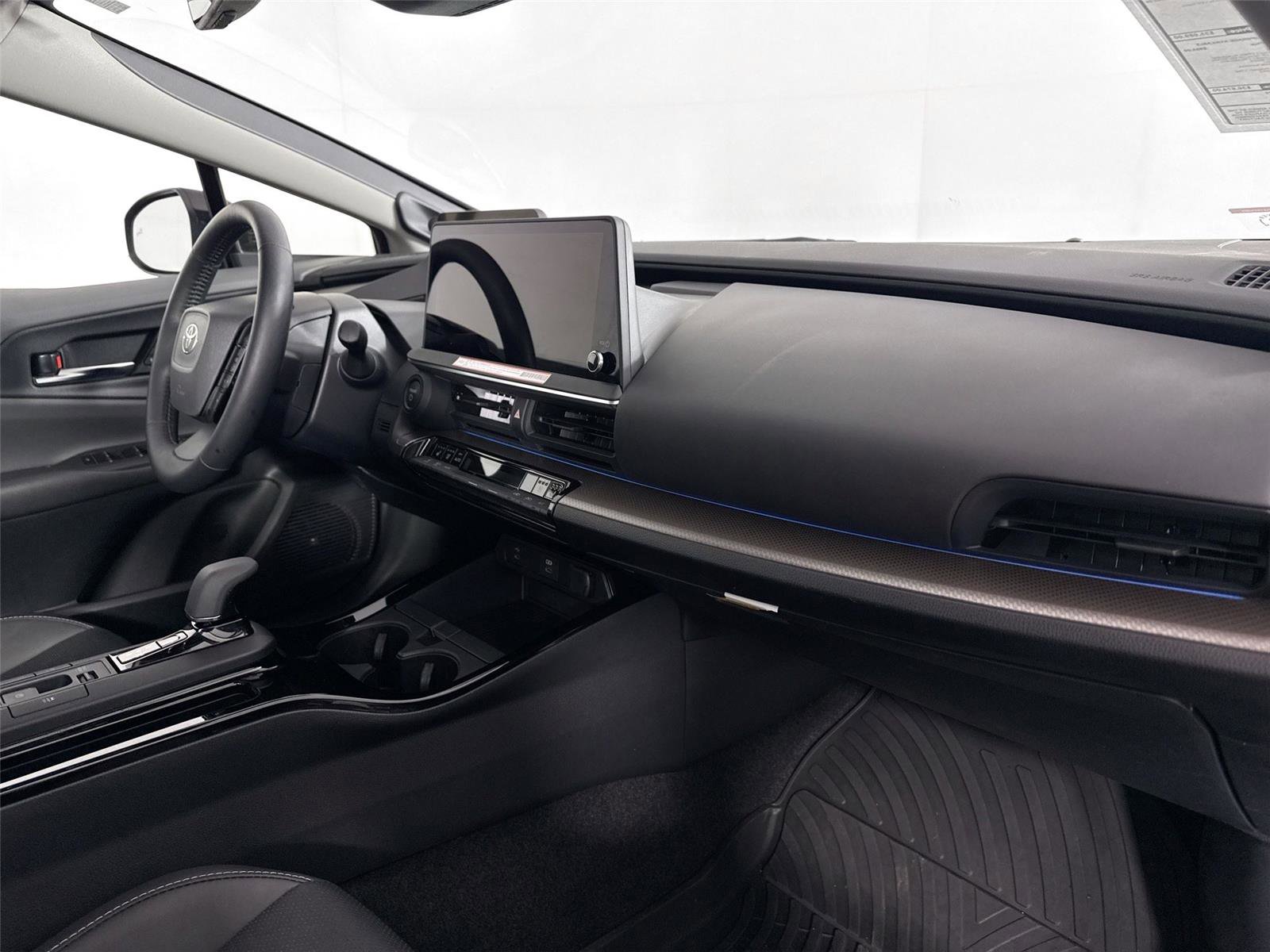 Used 2025 Toyota Prius Limited image 45