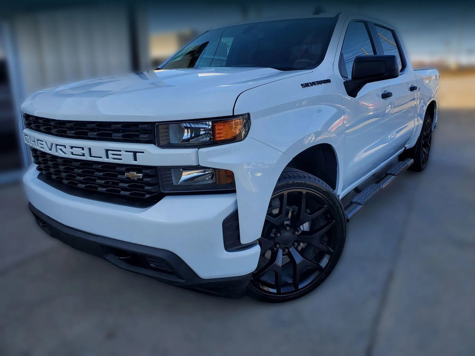 Used 2021 Chevrolet Silverado 1500 Custom RWD image 4