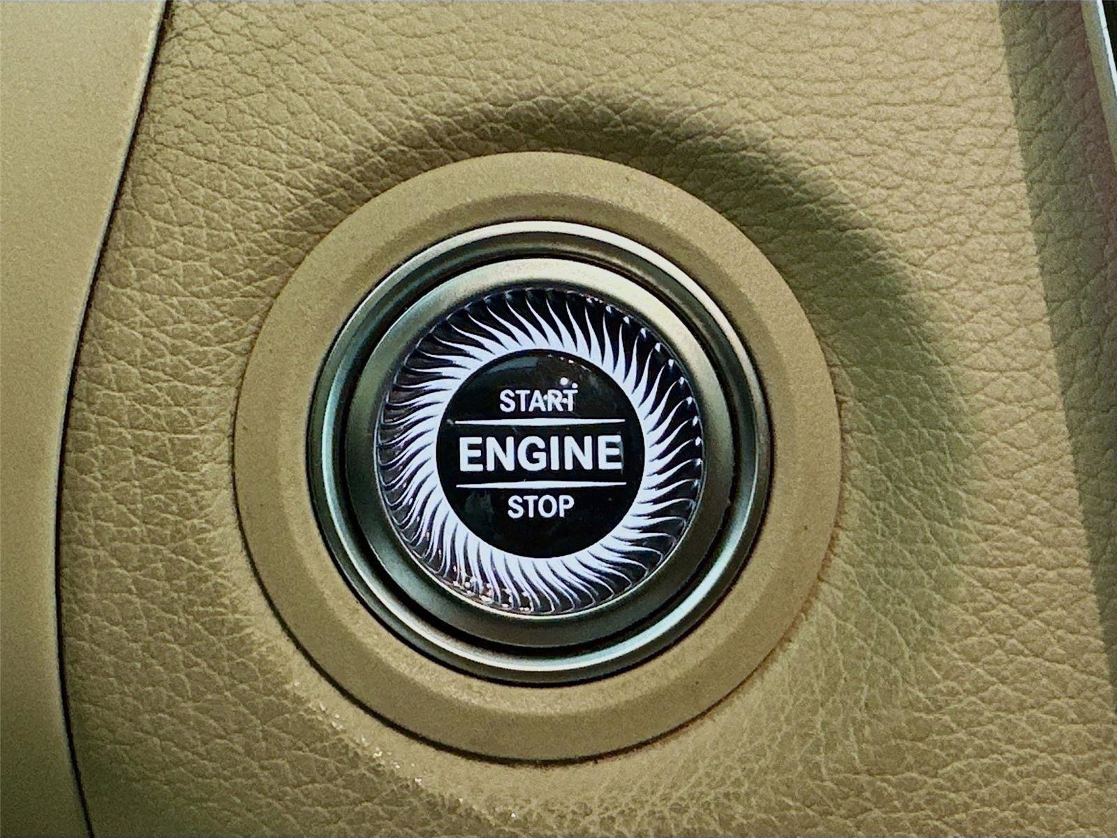 Used 2022 Mercedes-Benz GLC 300 4MATIC image 17