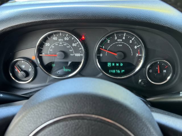 Used 2015 Jeep Wrangler Unlimited Sahara w/ Max Tow Package AWD/4WD image 19