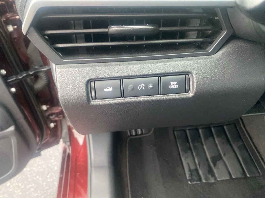 Used 2024 Nissan Altima 2.5 SV image 16