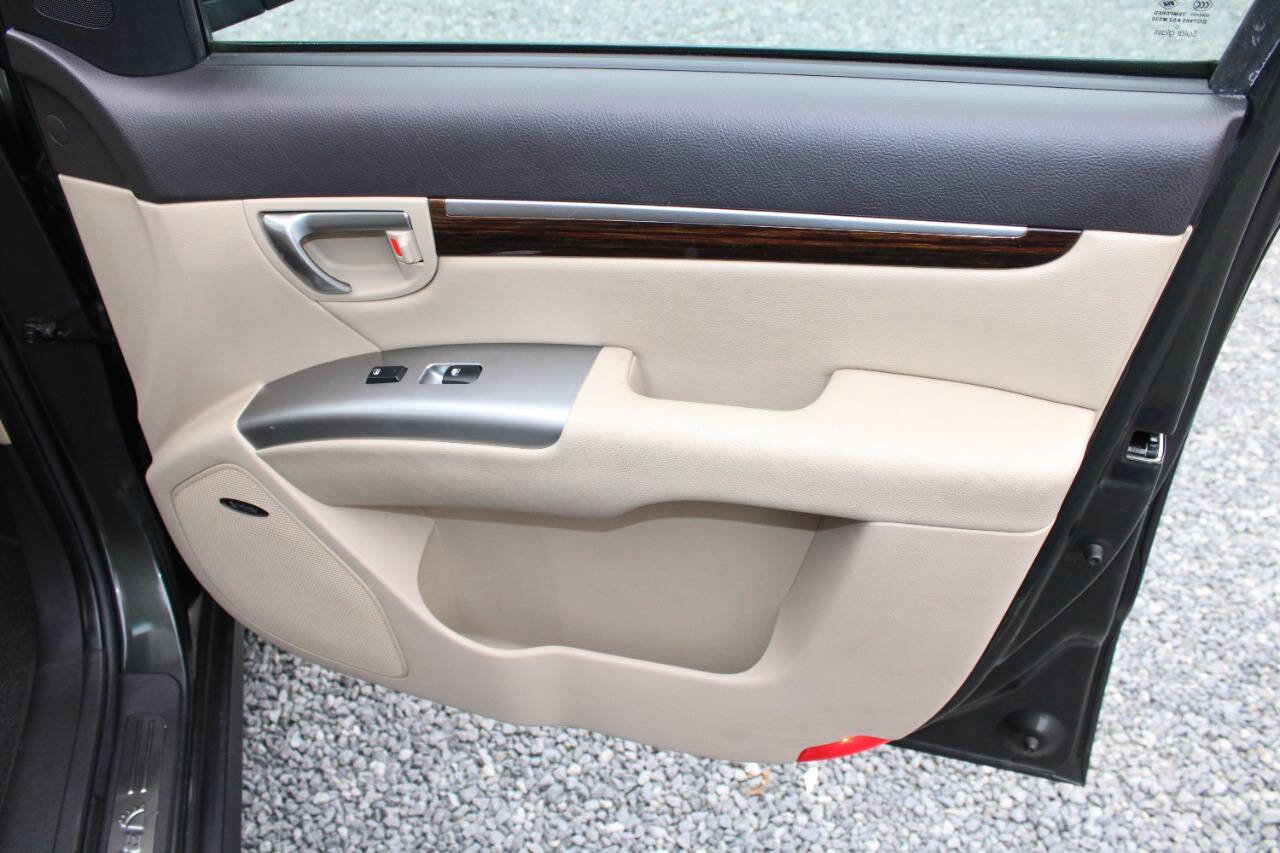 Used 2011 Hyundai Santa Fe Limited image 21