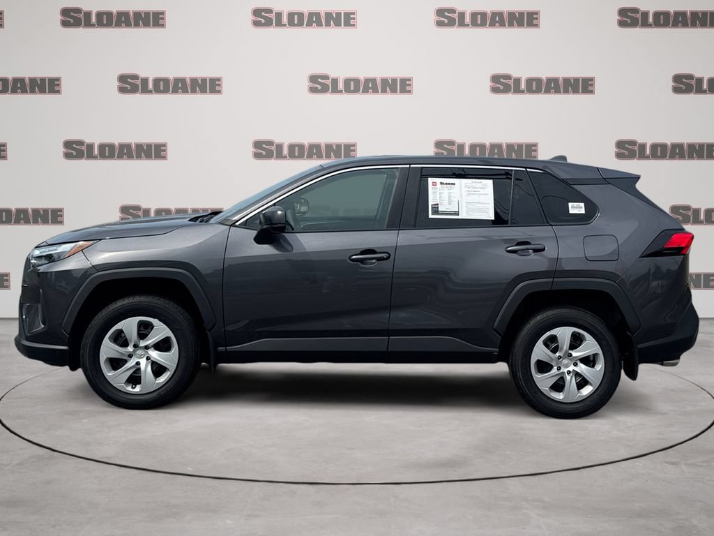 Used 2024 Toyota RAV4 LE AWD/4WD image 2