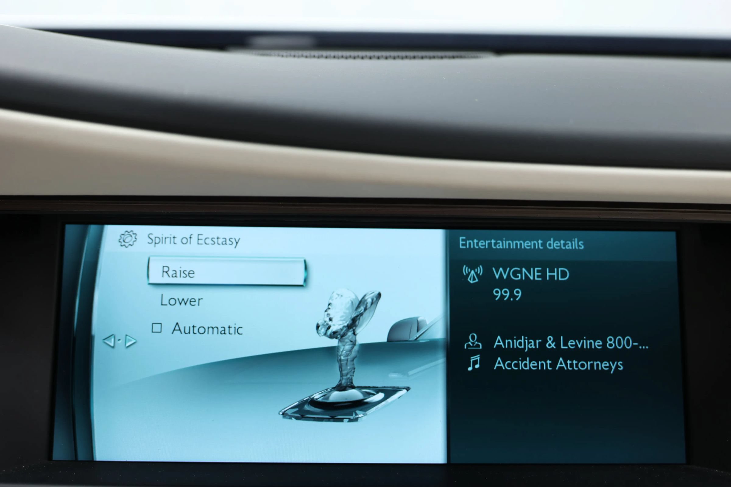 Used 2017 Rolls-Royce Ghost RWD image 40