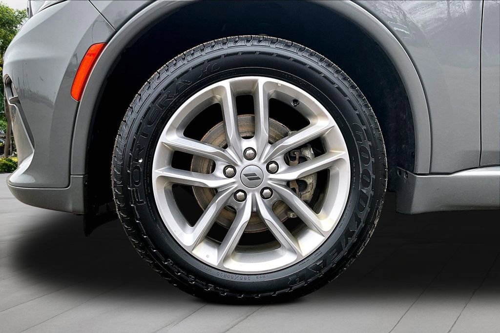 Used 2023 Dodge Durango GT image 9