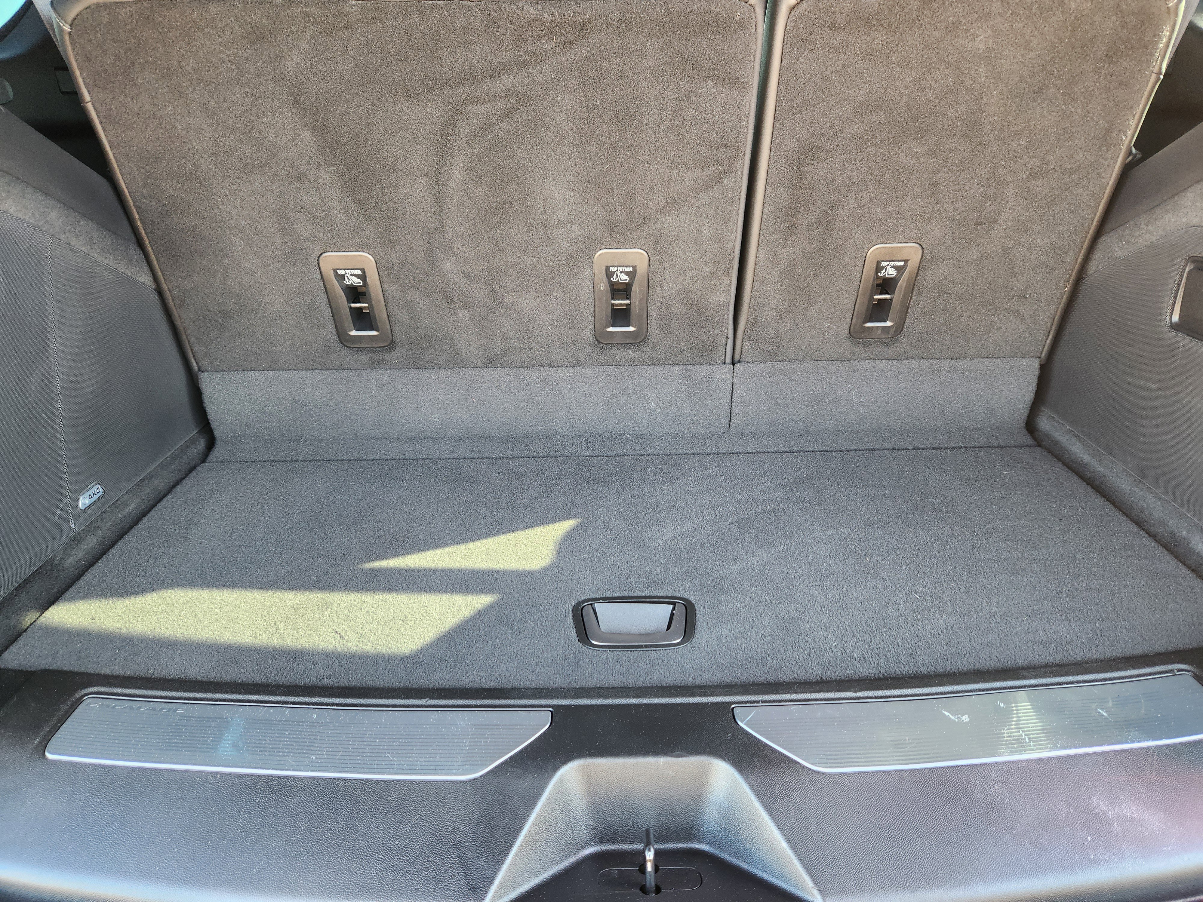 Certified 2021 Cadillac Escalade Luxury image 33