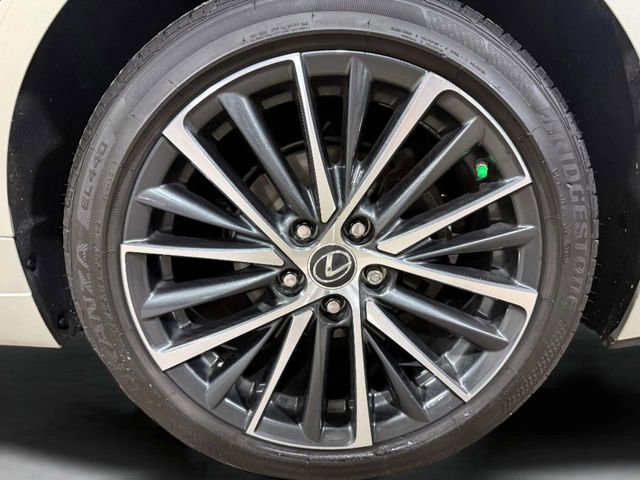 Used 2023 Lexus ES 350 w/ Premium Package image 34