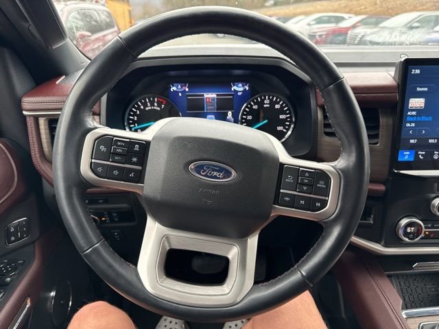 Used 2024 Ford Expedition Limited image 23