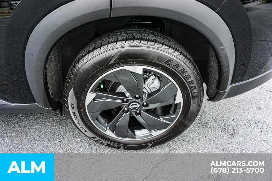 Used 2024 Nissan Rogue SV FWD image 16