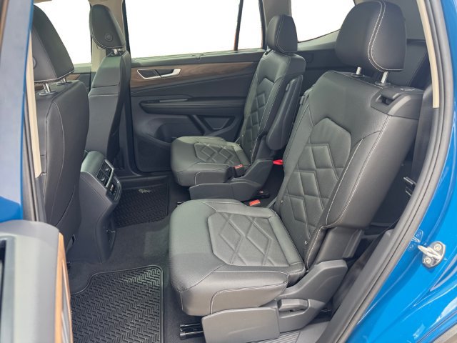 New 2026 Volkswagen Atlas SE FWD image 11