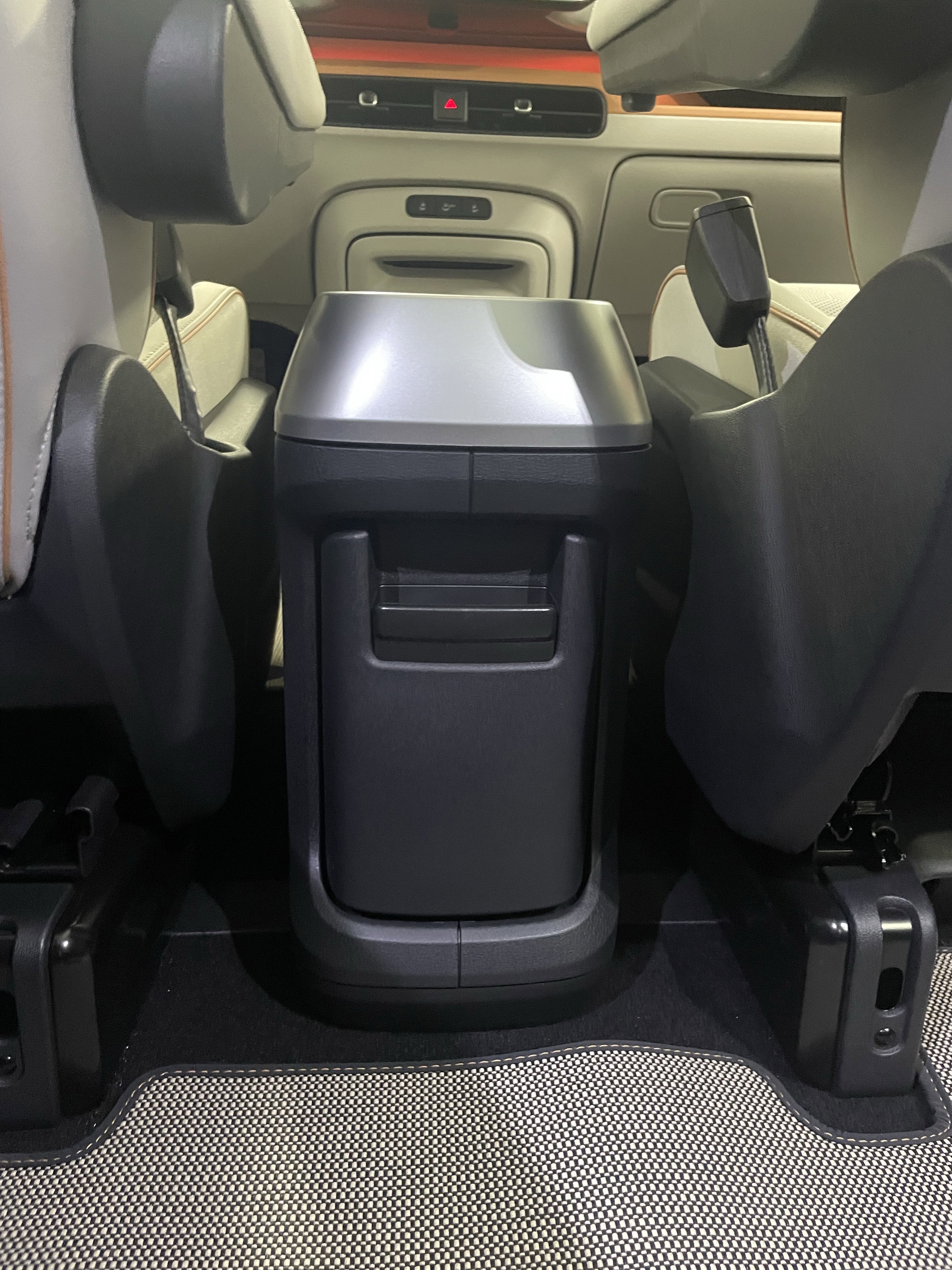 New 2025 Volkswagen ID. Buzz Pro S Plus image 20