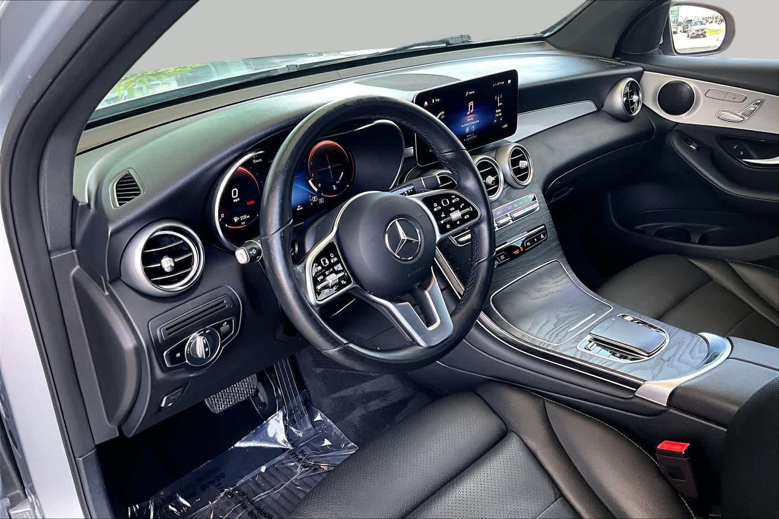 Used 2021 Mercedes-Benz GLC 300 image 16