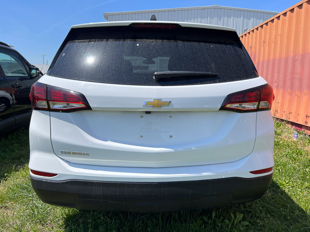 Used 2023 Chevrolet Equinox LS w/ LS Convenience Package FWD image 4
