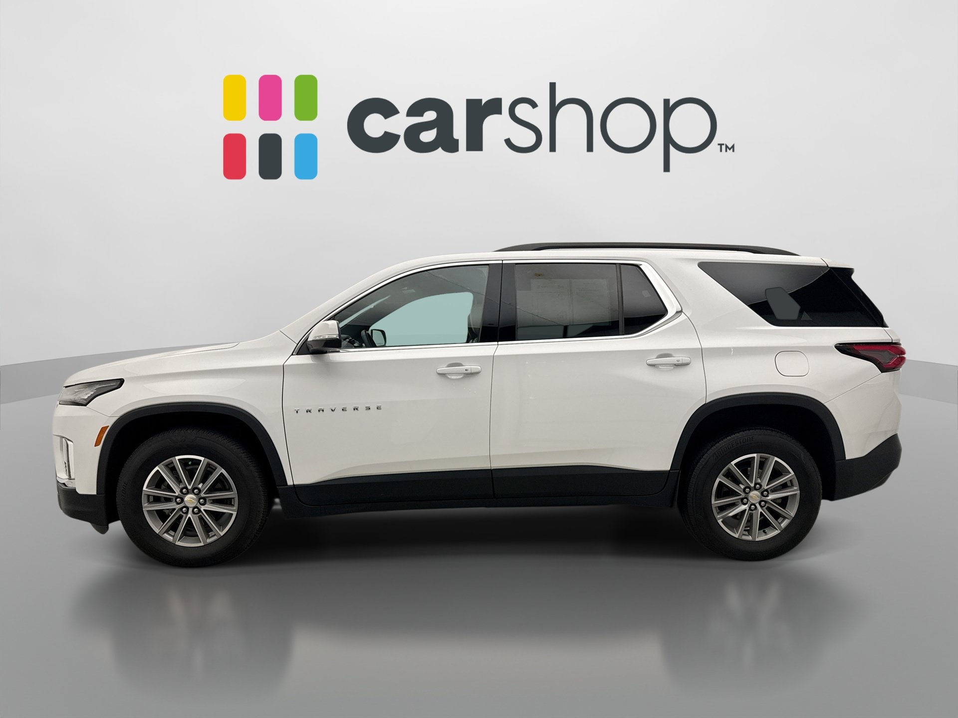 Used 2023 Chevrolet Traverse LT w/ LPO, Floor Liner Package AWD/4WD image 2