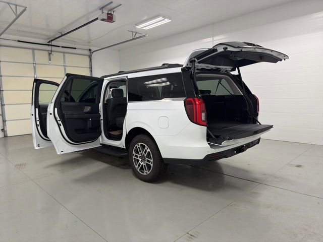 New 2026 Ford Expedition Max Active AWD/4WD image 16
