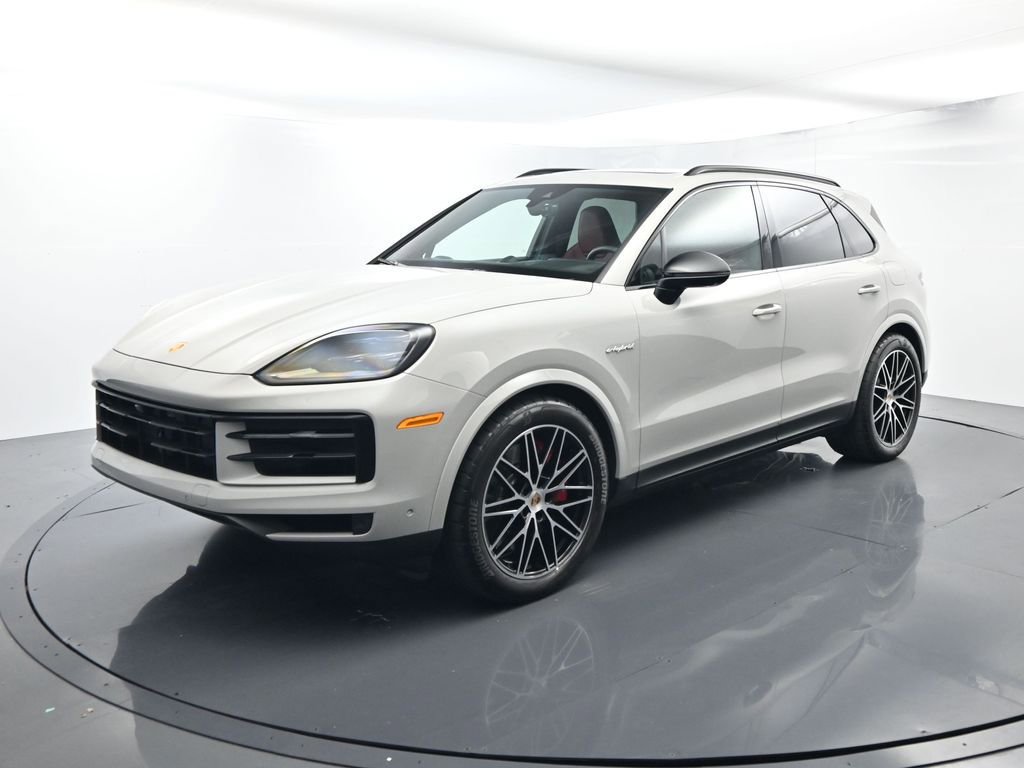 Certified 2025 Porsche Cayenne S