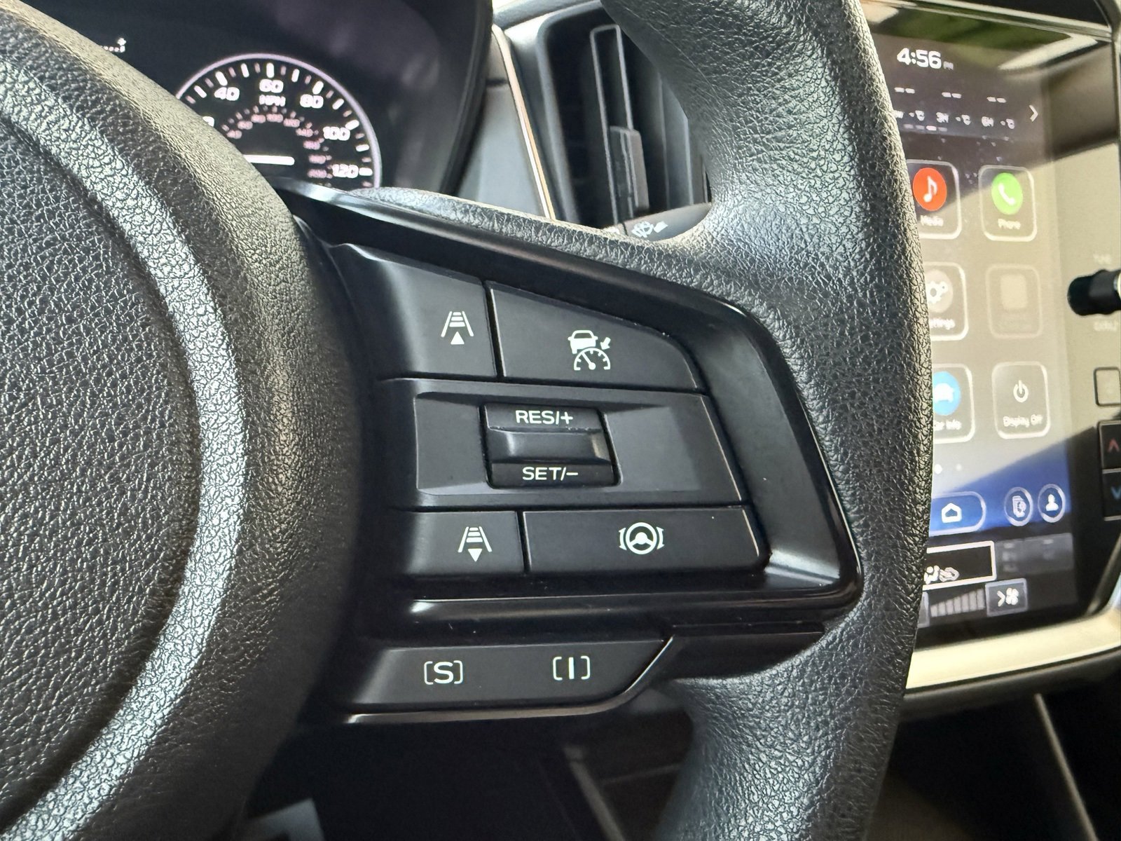 Used 2024 Subaru Crosstrek 2.0i Premium image 23