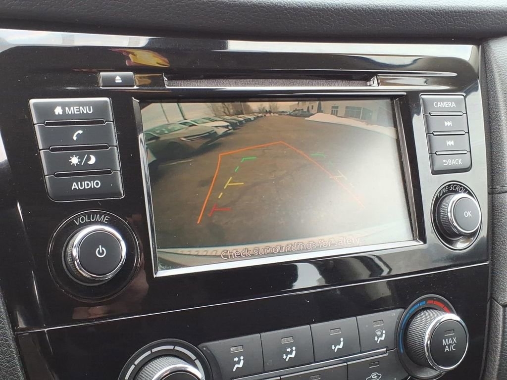 Used 2020 Nissan Rogue S image 18