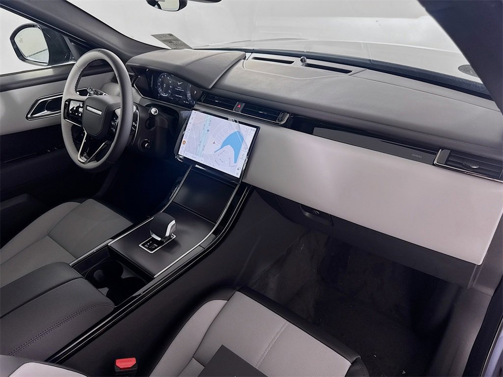 New 2026 Land Rover Range Rover Velar Dynamic SE image 29