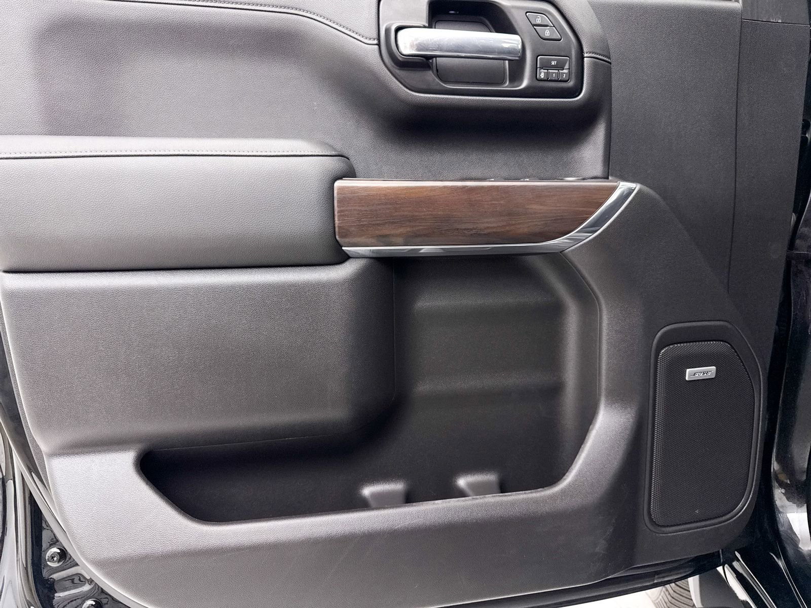 Used 2019 GMC Sierra 1500 SLT w/ SLT Premium Plus Package image 28