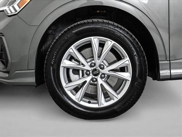 Certified 2025 Audi Q3 2.0T Premium w/ Convenience Package image 25