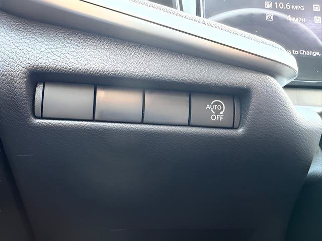 Certified 2025 Nissan Kicks SV w/ Charging Package FWD image 12