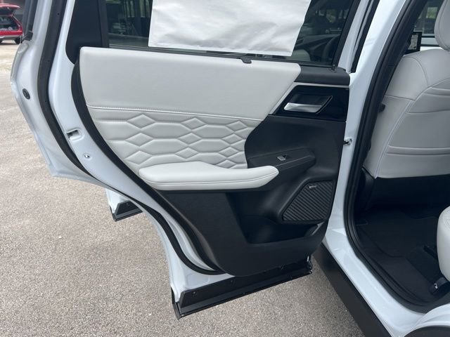 Used 2025 Mitsubishi Outlander SEL image 30