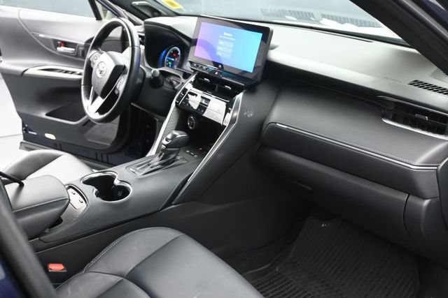 Certified 2024 Toyota Venza XLE AWD/4WD image 23