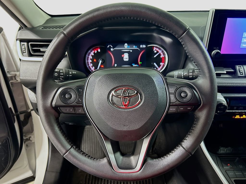 Used 2024 Toyota RAV4 XLE Premium image 9