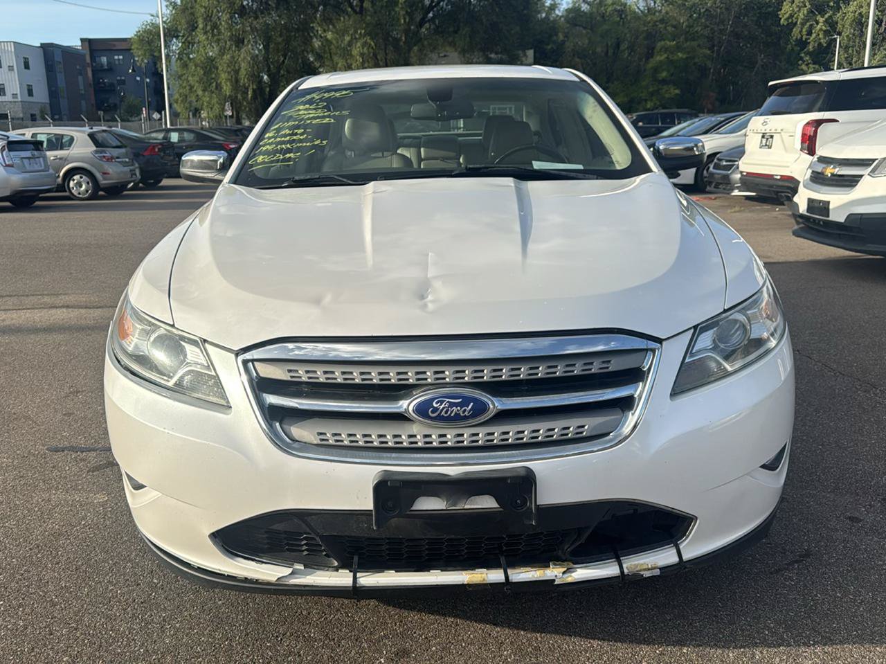 Used 2012 Ford Taurus Limited FWD image 2