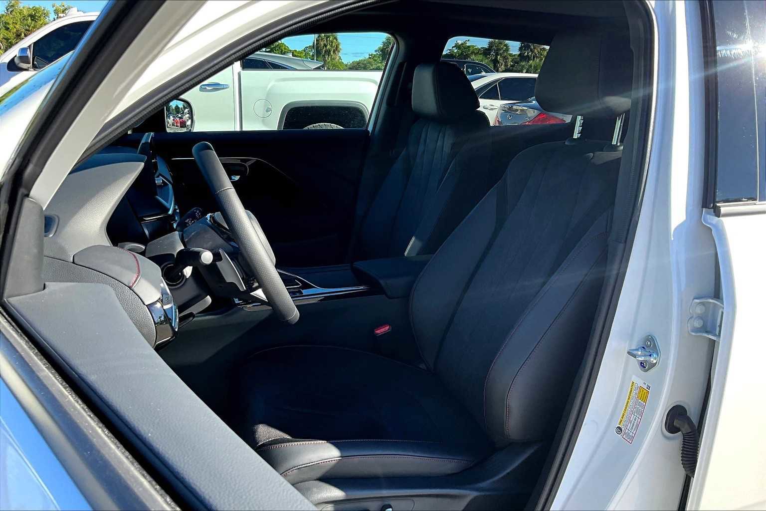 Certified 2025 Acura ADX A-Spec AWD/4WD image 9