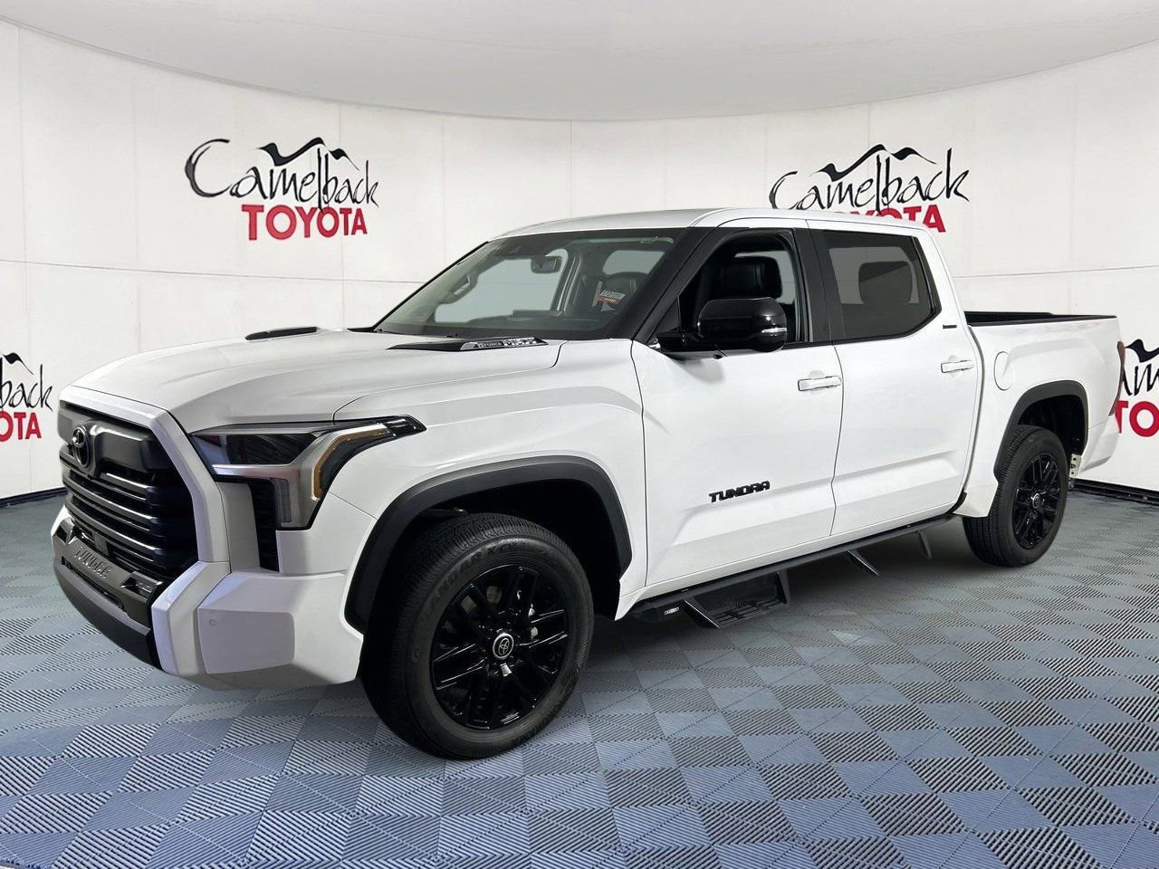 Used 2024 Toyota Tundra Limited AWD/4WD image 2