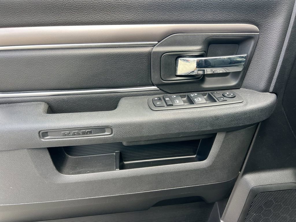 Used 2024 RAM 1500 Classic Warlock image 10