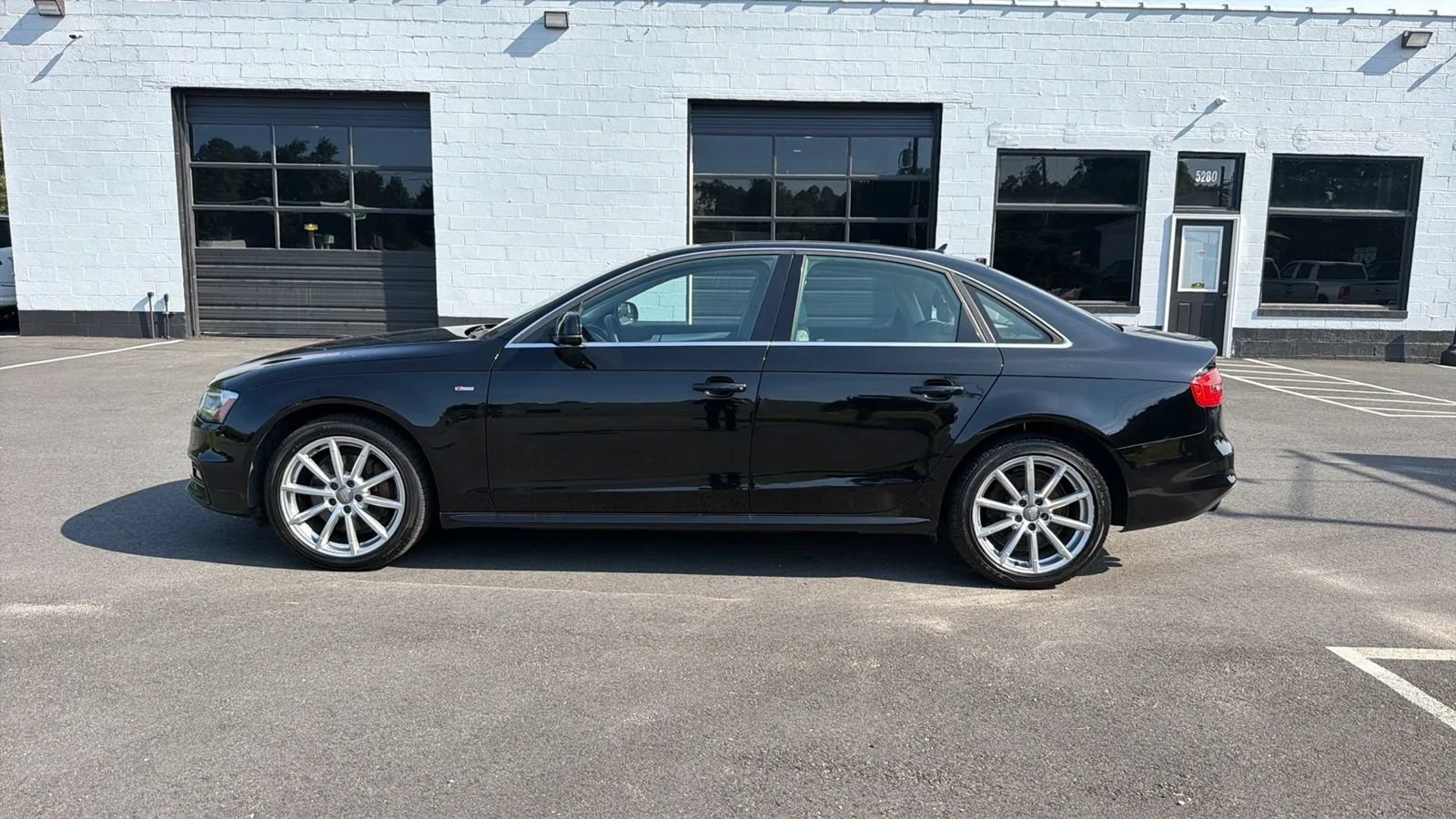 Used 2015 Audi A4 2.0T Premium w/ Audi MMI Navigation AWD/4WD image 4