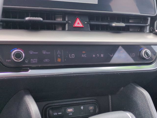 Certified 2024 Kia Sportage EX FWD image 25