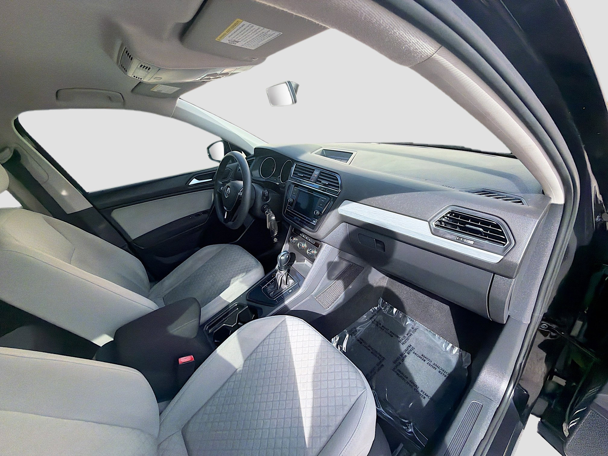 Used 2019 Volkswagen Tiguan S w/ Driver Assistance Package FWD image 32