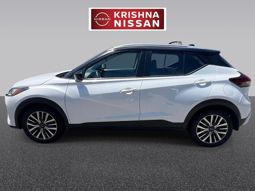 Used 2024 Nissan Kicks SV w/ Interior Electronics Package FWD image 7