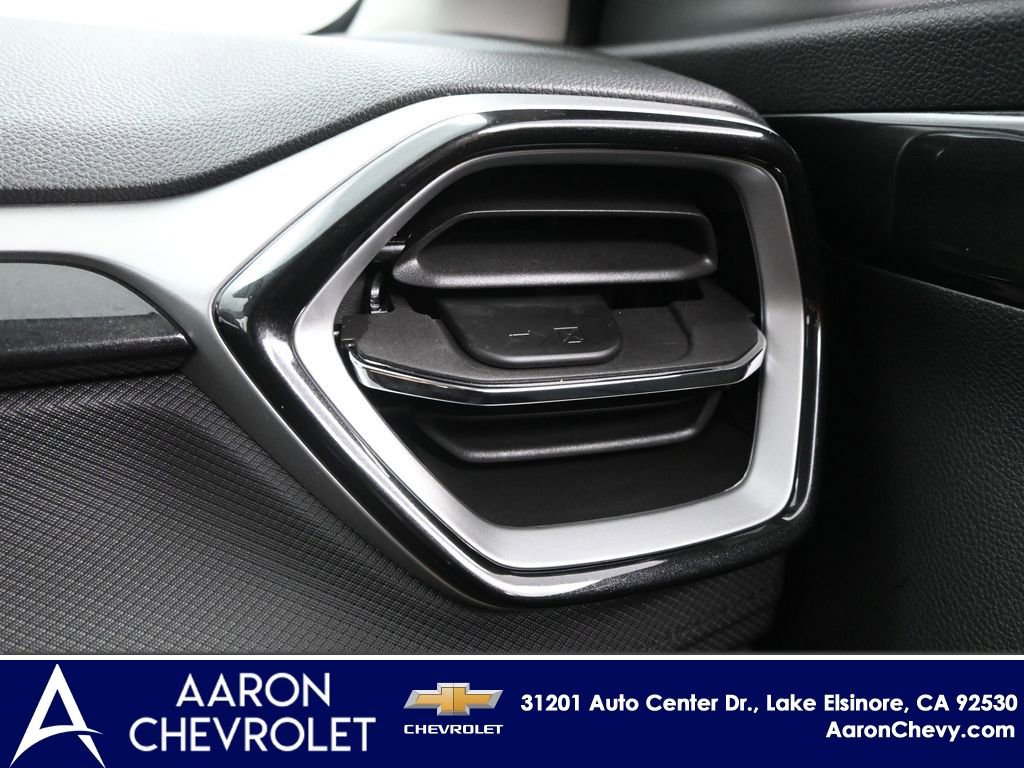 New 2025 Chevrolet TrailBlazer LT w/ Convenience Package FWD image 24