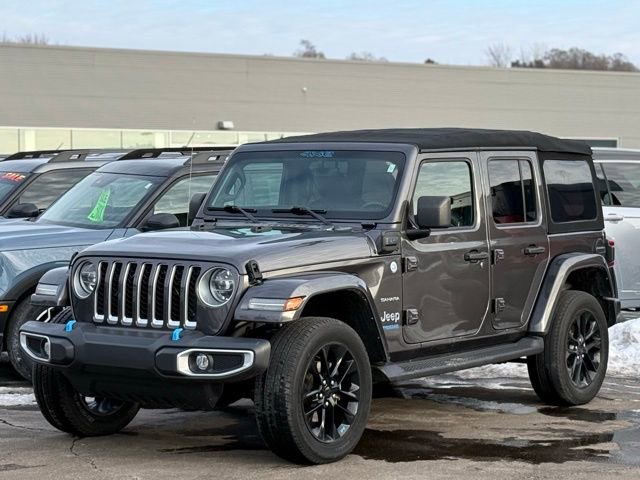 Used 2022 Jeep Wrangler Unlimited Sahara w/ Cold Weather Group image 27