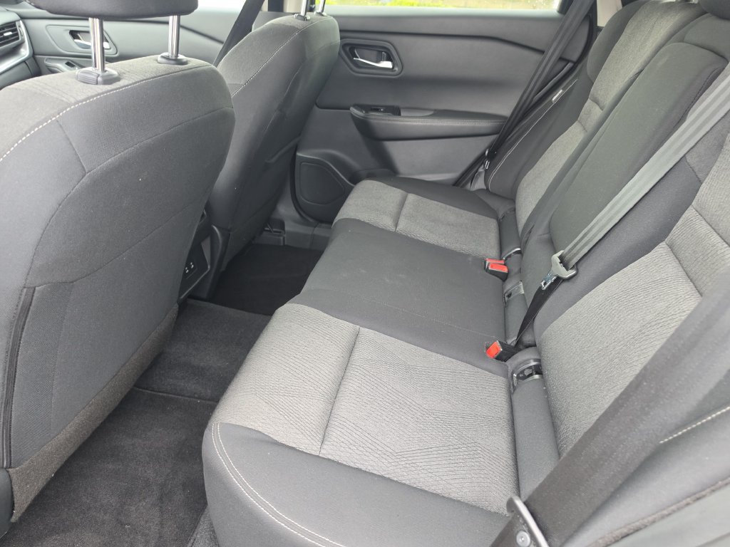 Certified 2026 Nissan Rogue SV AWD/4WD image 17
