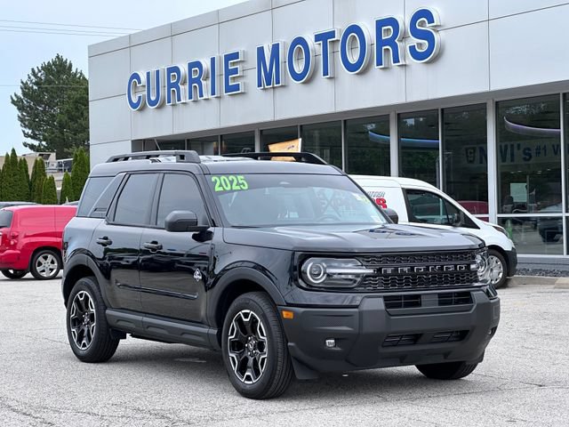 Certified 2025 Ford Bronco Sport Outer Banks AWD/4WD image 1