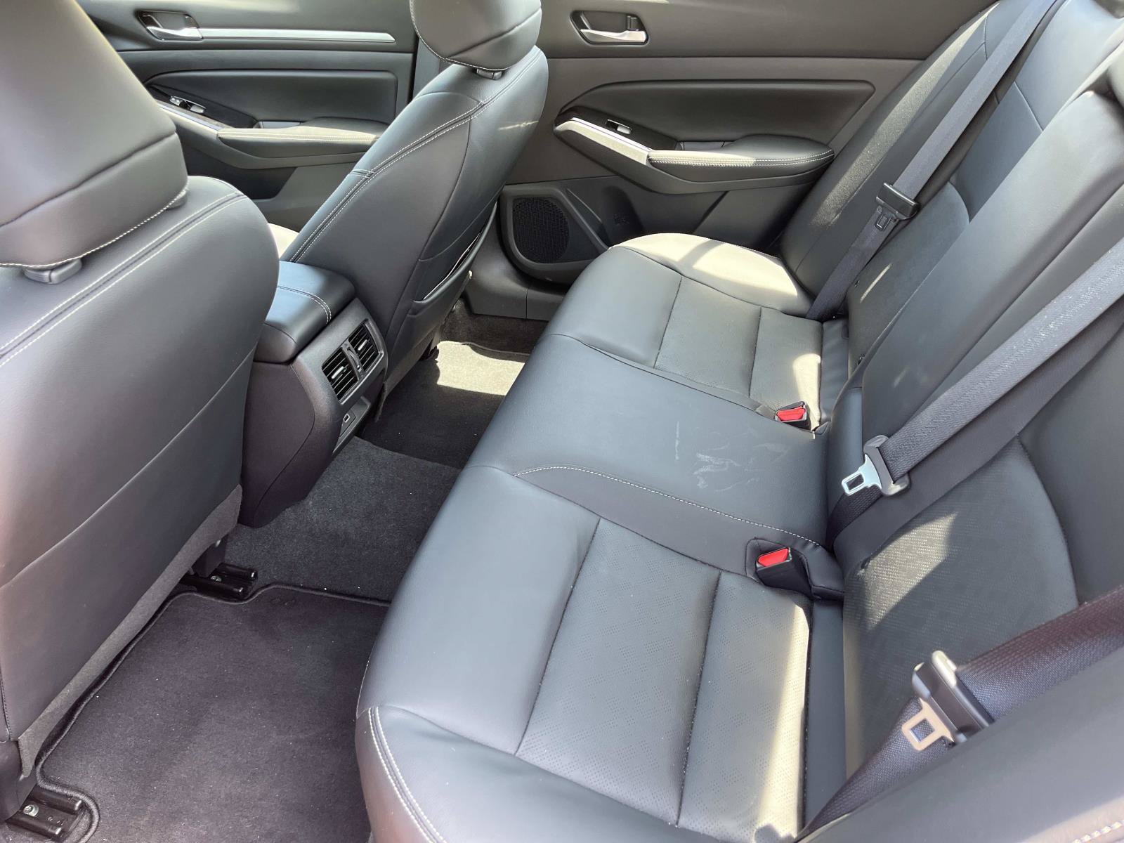 Used 2024 Nissan Altima 2.5 SL FWD image 18
